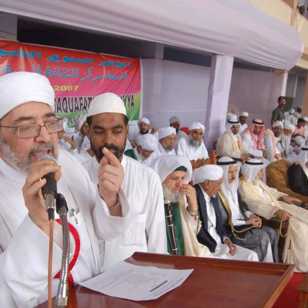 صور فضيلة الدكتور عمر عبدالله كامل في جامعة مركز الثقافة الإسلامية بكيرلا الهند