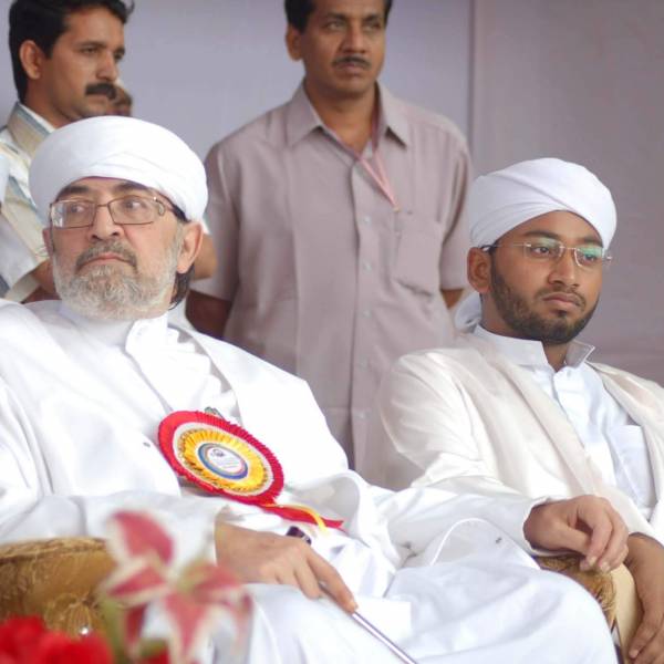 صور فضيلة الدكتور عمر عبدالله كامل في جامعة مركز الثقافة الإسلامية بكيرلا الهند