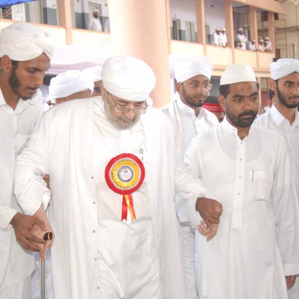 صور فضيلة الدكتور عمر عبدالله كامل في جامعة مركز الثقافة الإسلامية بكيرلا الهند