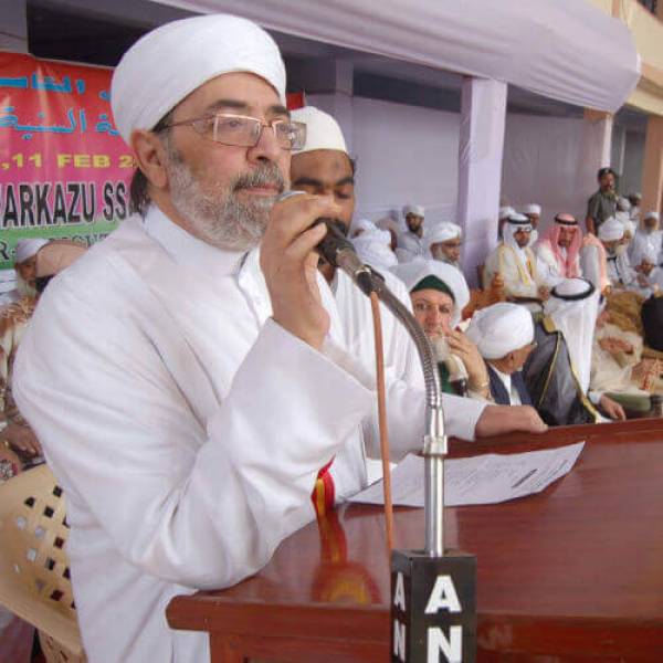 صور فضيلة الدكتور عمر عبدالله كامل في جامعة مركز الثقافة الإسلامية بكيرلا الهند